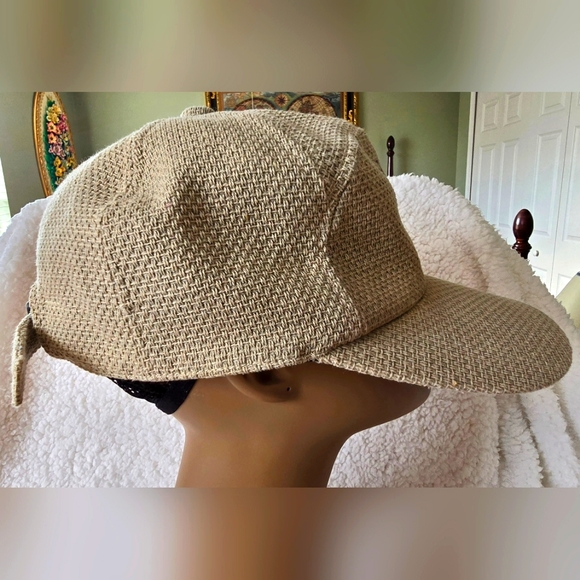 💯Authentic MCM International Hat M-L - Picture 10 of 10